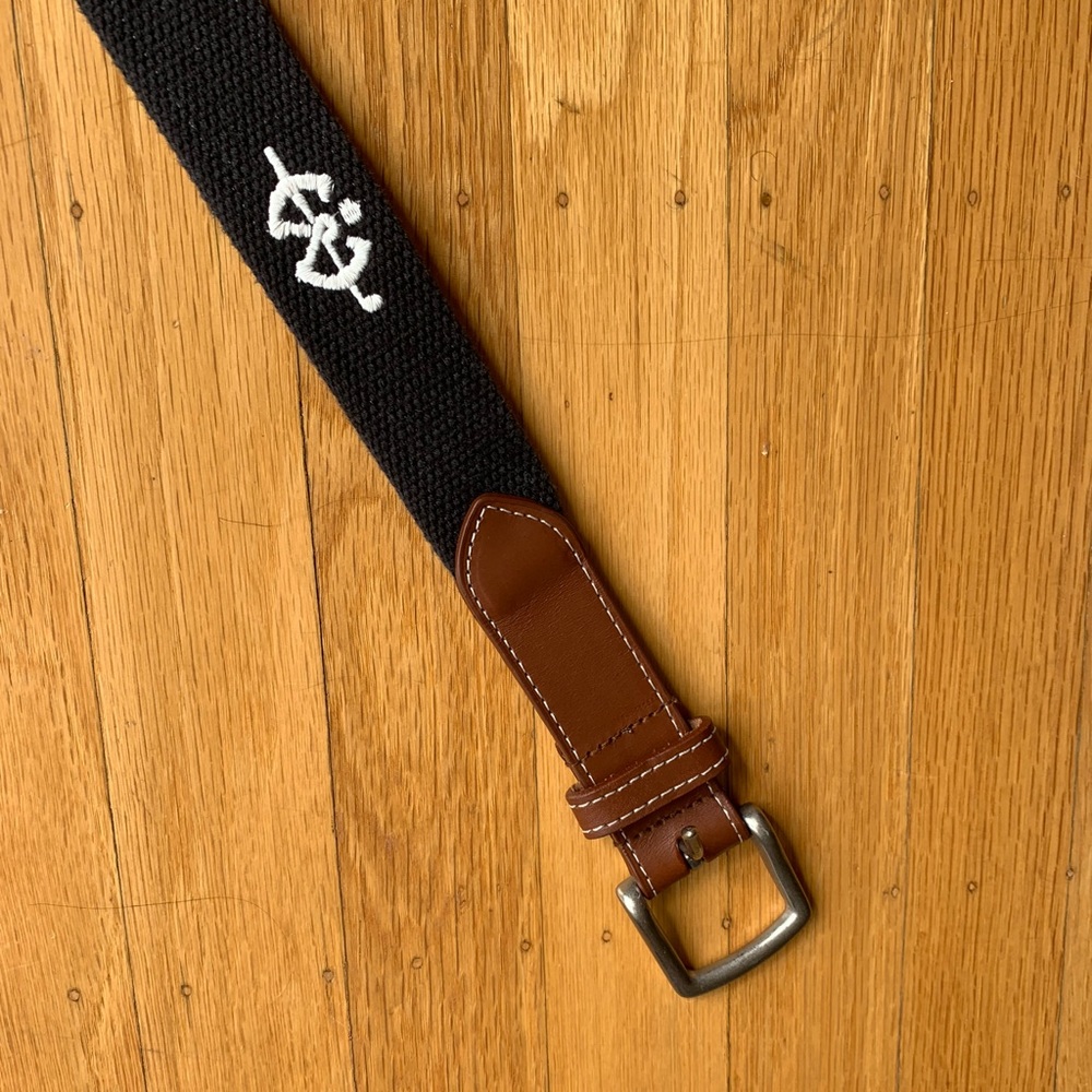 Lightly used leather belt peter millar